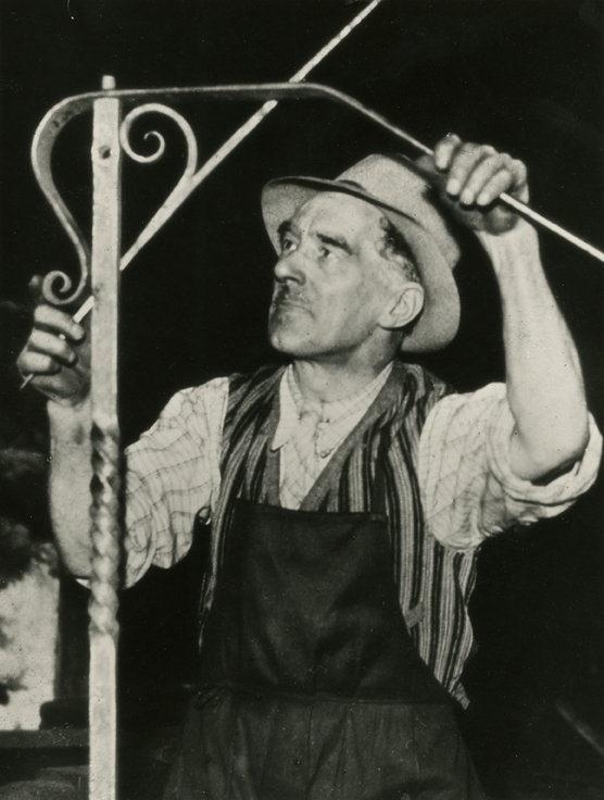 1952_106-Archive-1
